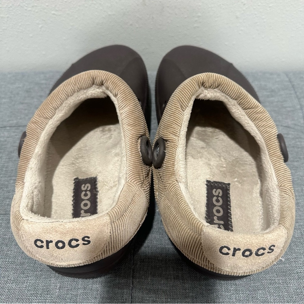 CROCS Blitzen Lined Brown Clogs - Picture 8 of 12